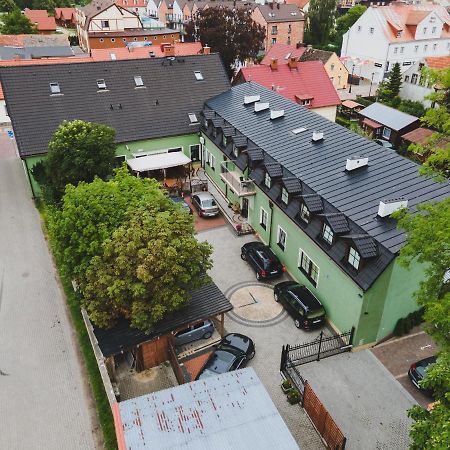 Dom Wczasowy Pod Zegarem Łeba Exteriör bild